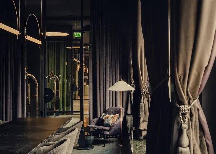 فندق Flaner Hotel, Worldhotels Crafted وارسو