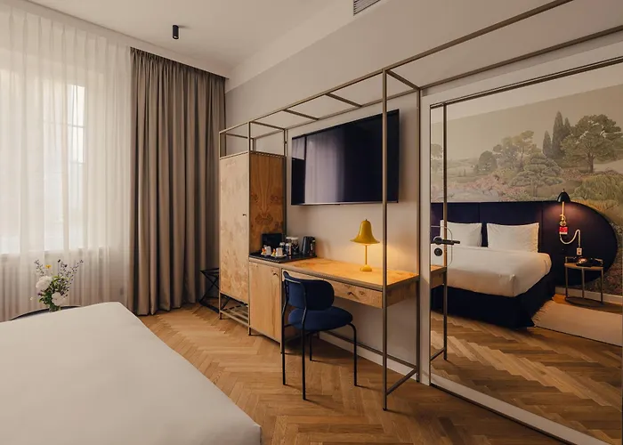 فندق Flaner Hotel, Worldhotels Crafted 4*