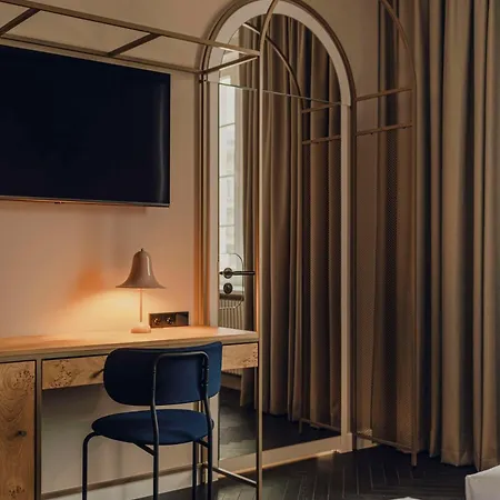 מלון Flaner Hotel, Worldhotels Crafted ורשה
