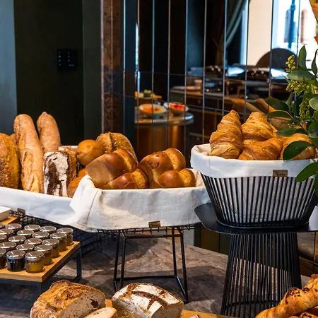 ホテル Flaner Hotel, Worldhotels Crafted ワルシャワ