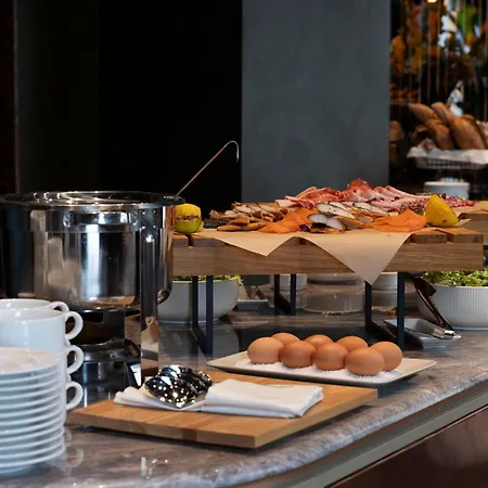 Flaner Hotel, Worldhotels Crafted ホテル ワルシャワ