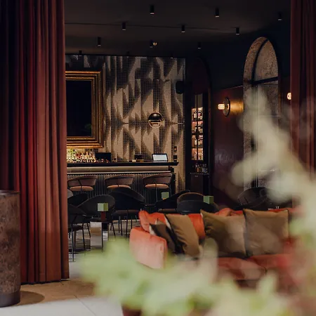 Hotel Flaner Hotel, Worldhotels Crafted 4*
