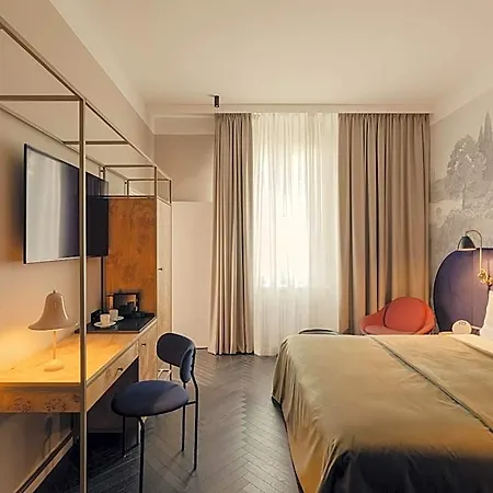 فندق Flaner Hotel, Worldhotels Crafted 4*