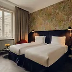فندق Flaner Hotel, Worldhotels Crafted 4*
